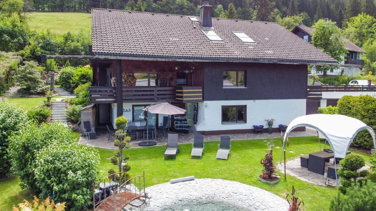 Haus Blattert - Neuglashuetten 费尔德伯格 外观 照片